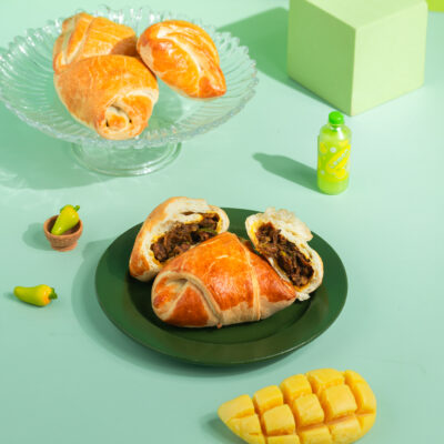 Mango Achaari Chicken Puff